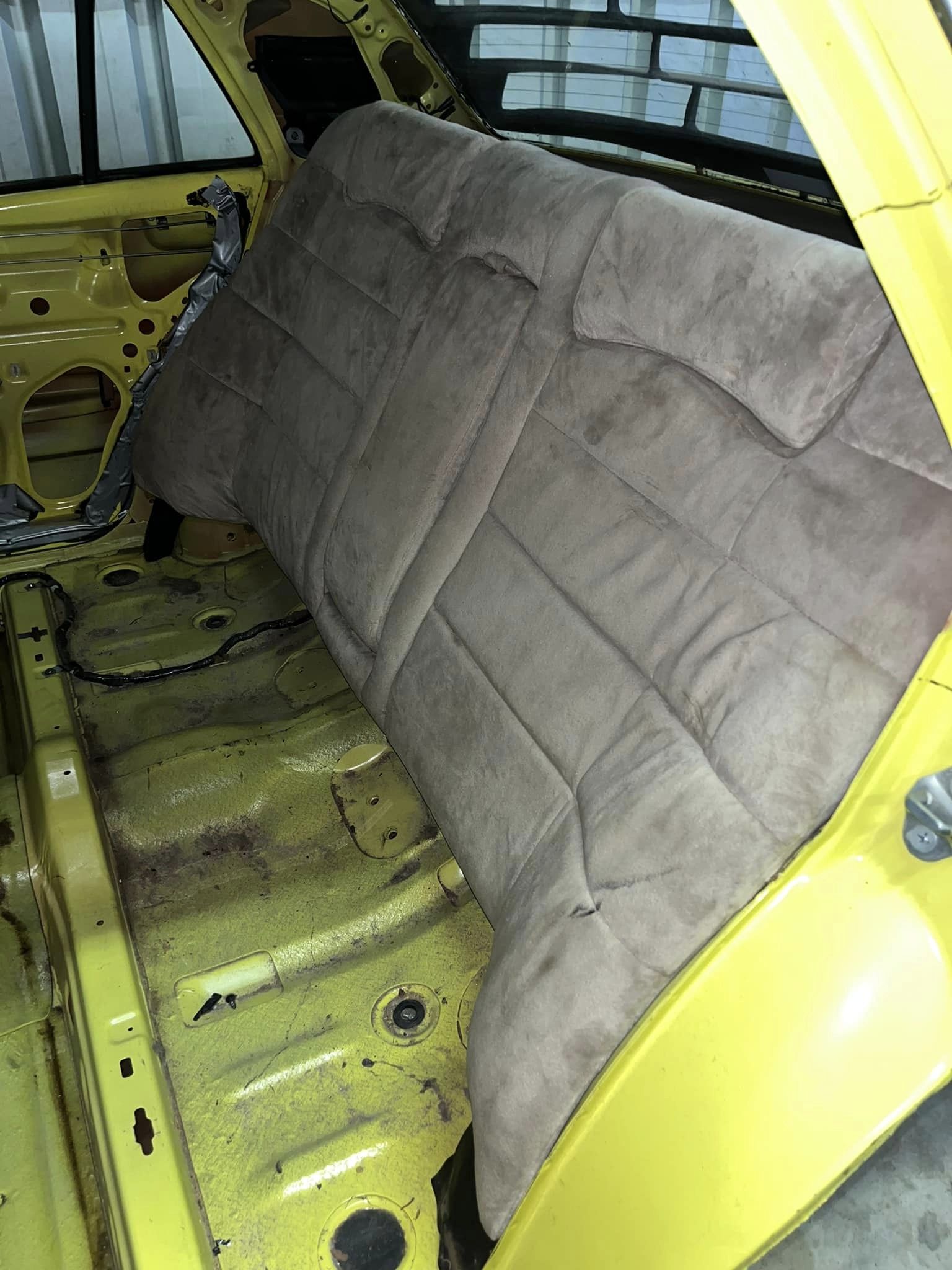 MX62 Cressida back seat in MX32 Cressida